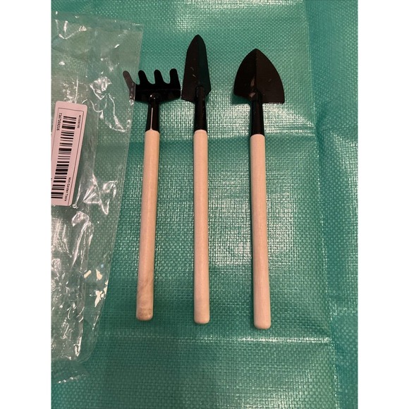 Set of 3 Pcs Mini Garden Hand Tools Indoor Miniature Planting with Mat - Picture 2 of 2